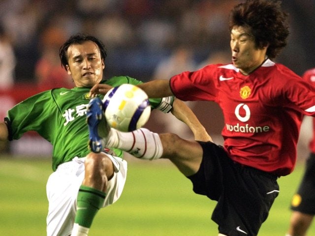 Park Ji-Sung in action for Manchester United again Beijing.