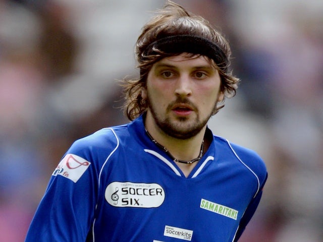 Kasabian's Serge Pizzorno in Soccer Sixes action on May 14, 2006