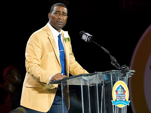Former Minnesota Vikings' Cris Carter makes his speech during the NFL Class of 2013 Enshrinement Ceremony on August 3, 2013