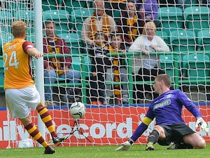 Motherwell edge out Killie