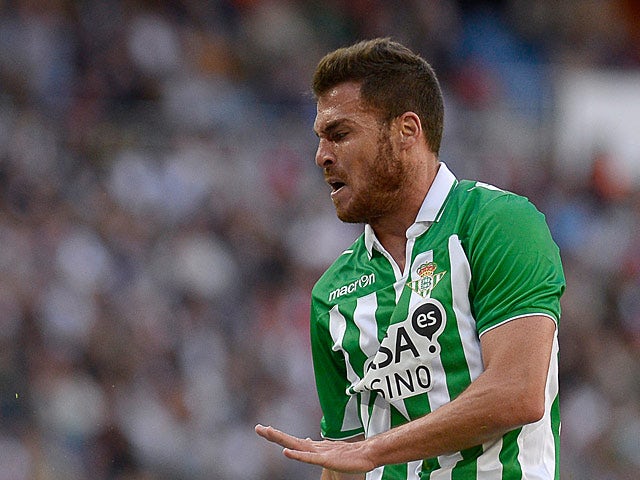 Real Betis' Javier Chica in action on April 20, 2013