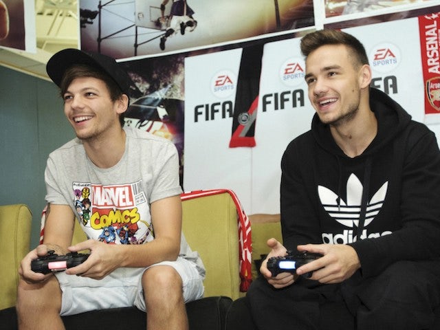 One Direction duo test out FIFA 14