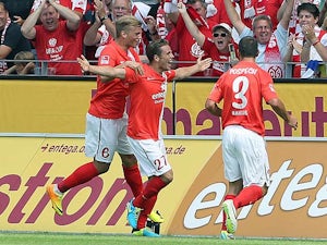 Mainz claim point with late comeback