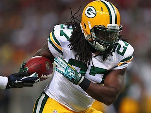 Half-Time Report: Packers lead thanks to Lacy