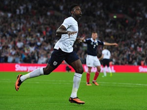 Welbeck, Carrick out of England squad