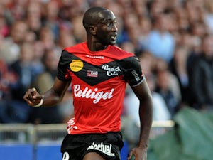 Team News: Five in midfield for Guingamp