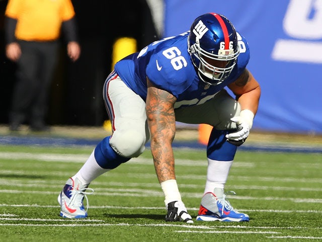 David Diehl #66 of the New York Giants in action during their game against the Washington Redskins at MetLife Stadium on October 21, 2012