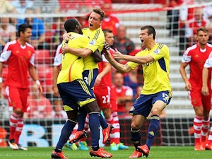 Sunderland lead at Southampton