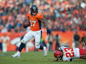Denver survive scare to stay perfect