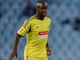 Anzhi Makhachkala's French midfielder Lassana Diarra walks on the pitch during the UEFA Europa League football match between Udinese Calcio and FC Anzhi Makhachkala at Udine's 'Friuli' comunal stadium on September 20, 2012