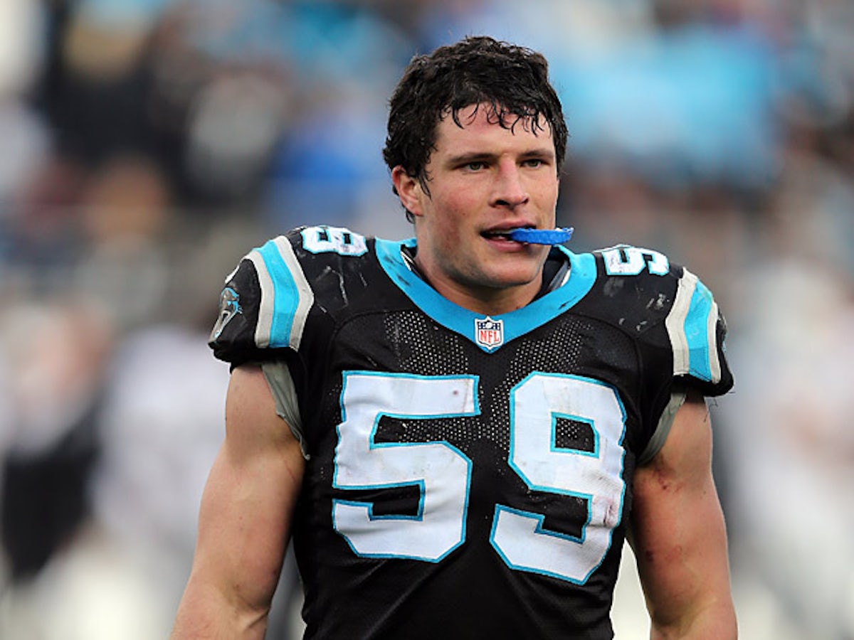 Panthers LB Luke Kuechly wins Defensive Rookie of the Year