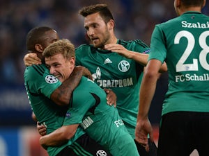 Schalke secure qualification