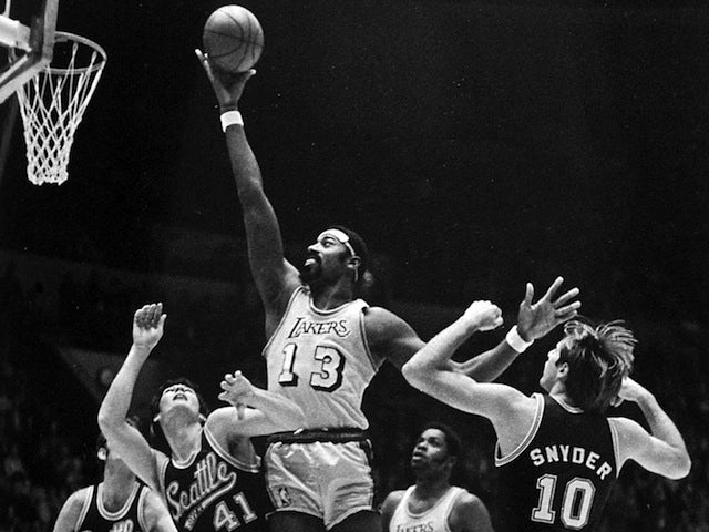 Legendary NBA center Wilt Chamberlain playing for the LA Lakers on November 22, 1970