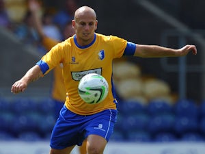 Mansfield to loan out skipper Murray