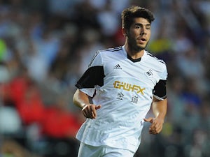 Swansea's Alejandro Pozuelo in action during the Europa League match against FC Petrolul Ploiesti on August 22, 2013