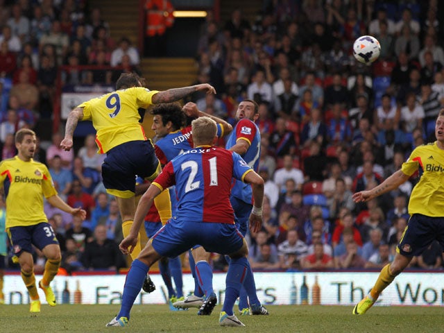 Sunderland's Scottish striker Steven Fletcher scores during the English Premier League football match between Crystal Palace and Sunderland at Selhurst Park in south London on August 31, 2013