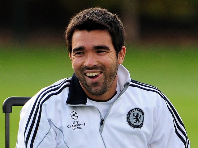 Deco, when at Chelsea, relaxes during training on October 20, 2009
