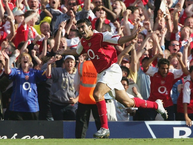 Jose Antonio Reyes celebrates scoring for Arsenal against Middlesbrough at Highbury on August 22, 2004