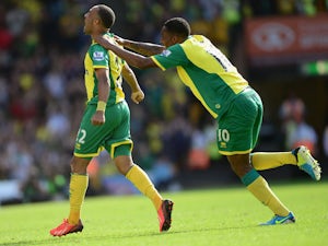 Norwich go top with Brentford win