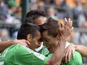 Saint-Etienne go top with Valenciennes win