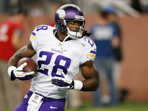 Peterson gives Vikings lead