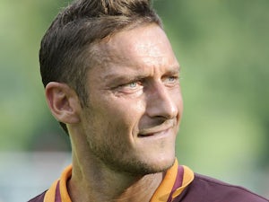 Team News: Roma drop Totti for Sassuolo clash