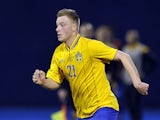 Sweden's John Guidetti prepares to shoot the ball during the friendly football match between Croatia and Sweden in Zagreb on February 29, 2012