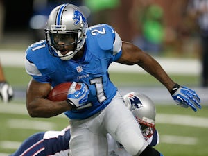 Lions lead Packers by seven