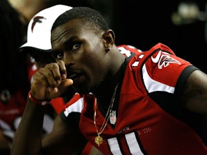 Jones to be game-time decision for Falcons