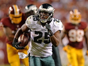 McCoy sprains ankle in Eagles loss