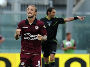 Paulinho brace helps Livorno past Catania