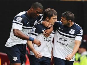 Everton defeat West Ham in five-goal thriller