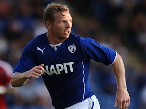 Humphreys sees Chesterfield past Oxford