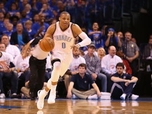 Thunder clinch win to level series