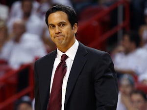 Lewis hails Spoelstra for substitutions