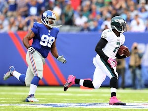 Eagles come from behind to beat Giants
