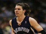 Mike Miller of the Memphis Grizzlies in action against against the Dallas Mavericks on February 7, 2007 