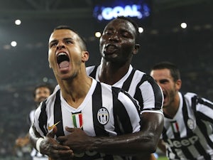 Juventus beat 10-man AC Milan
