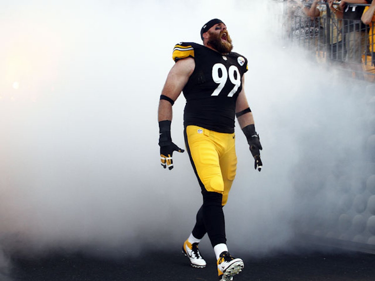 Pittsburgh Steelers defensive end Brett Keisel (99) looks at his left