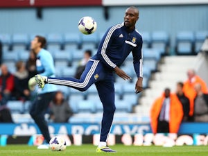 Carlton Cole to train with Celtic