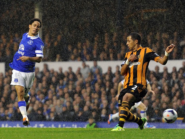 Steven Pienaar of Everton scores his side's second goal during the Barclays Premier League match between Everton and Hull City at Goodison Park on October 19, 2013