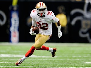 49ers activate Manningham, Wright