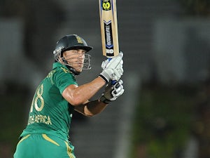 South Africa set Pakistan 154 to win
