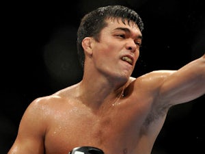 Machida makes middleweight statment in Manchester
