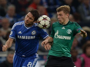 Max Meyer signs new Schalke 04 contract