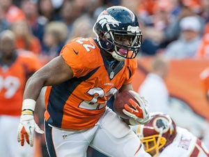 Broncos hold 10-point lead over Raiders
