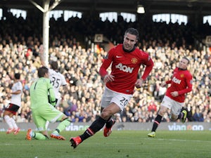 Van Persie 'ruled out with groin injury'