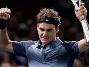Federer sees off Del Potro