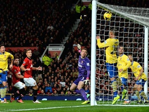 Arsenal vs. Man United: Van Persie's goals