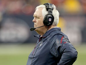 Texans hold slender lead over Cardinals
